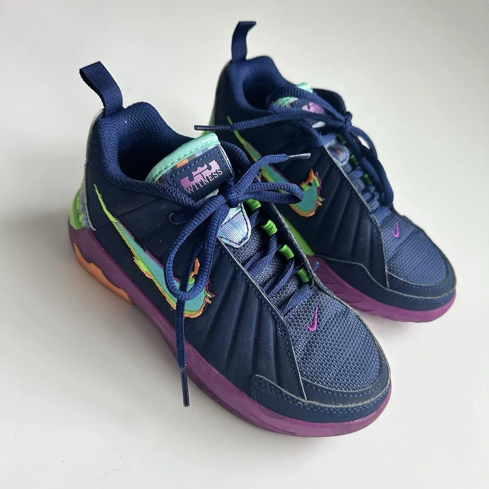 Nike LeBron Witness 9 Basketball Shoes University Blue/Black Little Kids Size 13